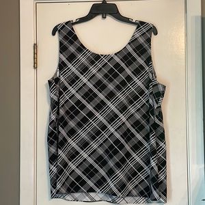 Chicos black/white top